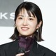 舞台「有頂天家族」出演の若月佑美、“妖艶な美女”弁天様姿が「美しすぎる」 画像