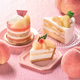 山梨県産白桃使用「ももケーキ」が本日発売！シャトレーゼから白桃スイーツ5種が登場 画像