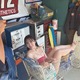 西野夢菜、夏っぽく元気な水着グラビア！カートに入った大胆オフショ公開 画像