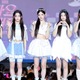ILLITら人気アイドル出演の学園祭、運営に批判殺到…“学内用語クイズ”出題で在学生まで入場制限 画像