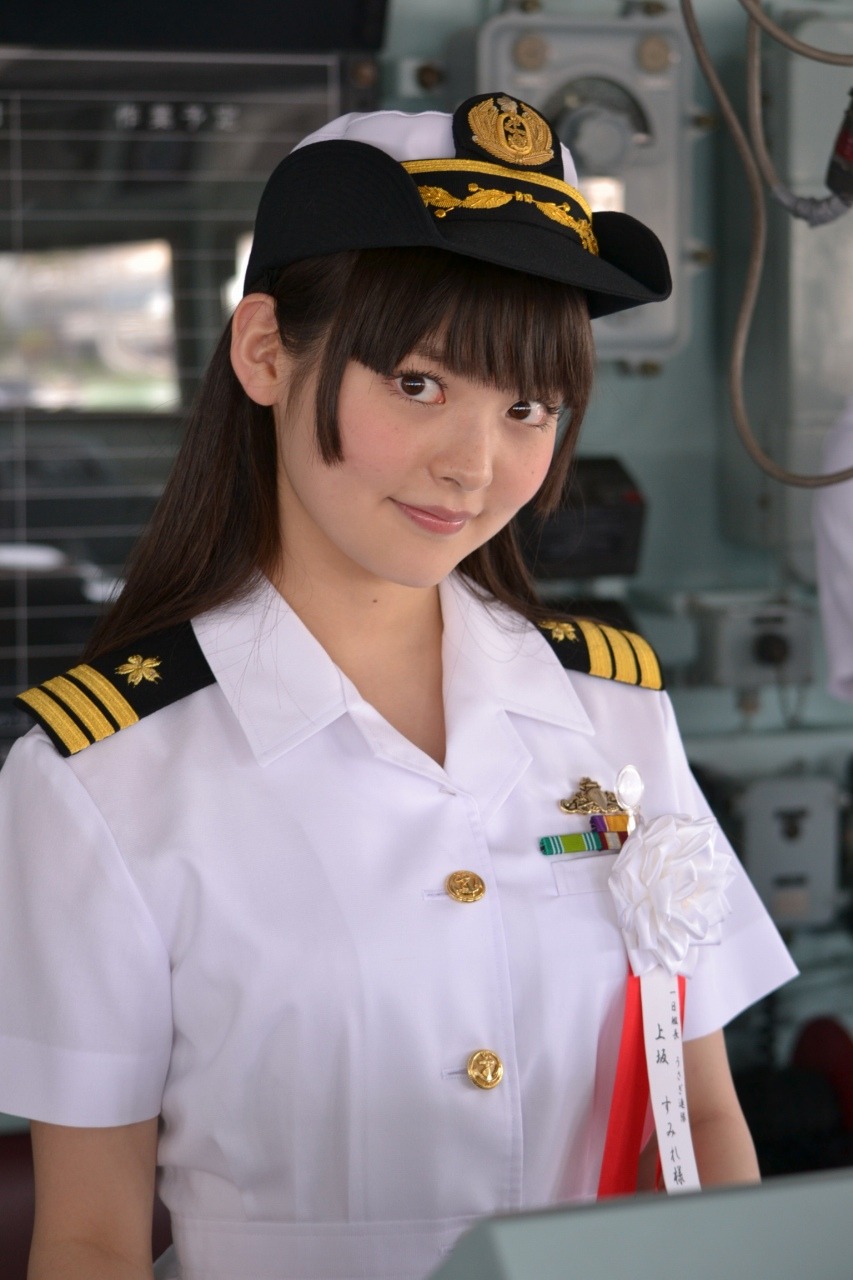 声優 上坂すみれが護衛艦の1日艦長に 制服姿で終始大興奮 5枚目の写真 画像 Rbb Today