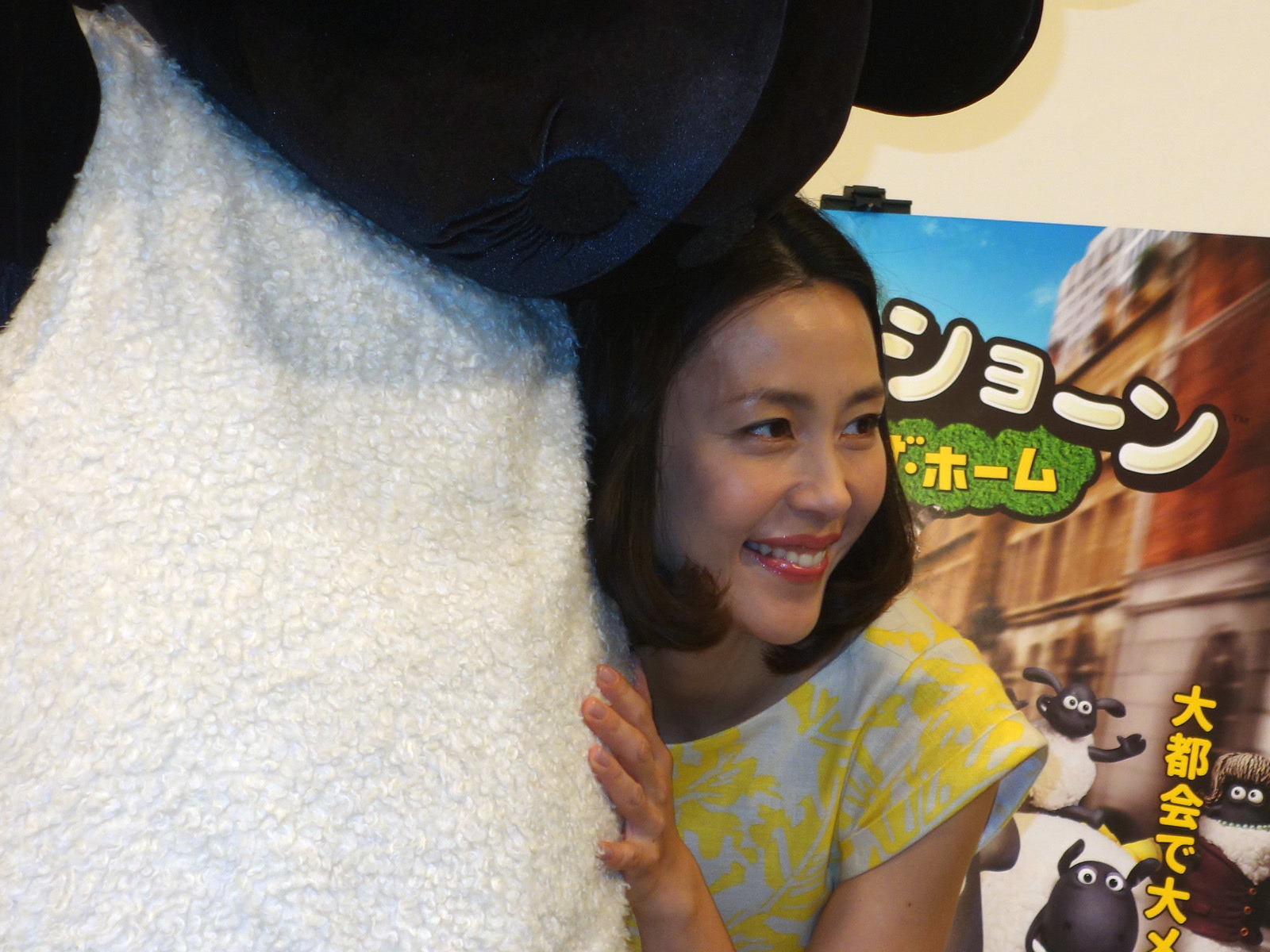 木村佳乃 報道陣に羊の鳴きまね披露 1枚目の写真 画像 Rbb Today