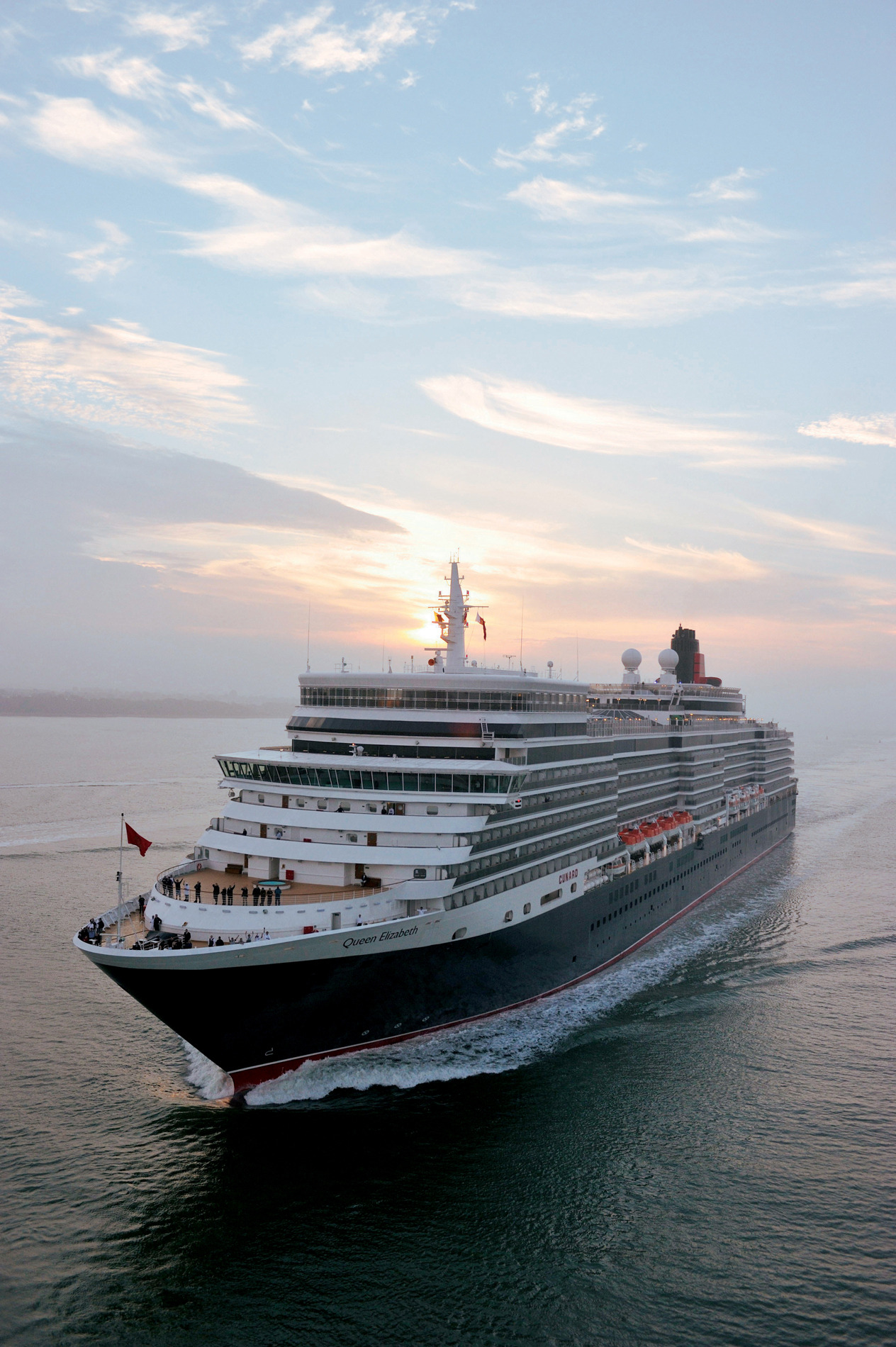 豪華客船 クイーン エリザベス が横浜港へ 5枚目の写真 画像 Rbb Today