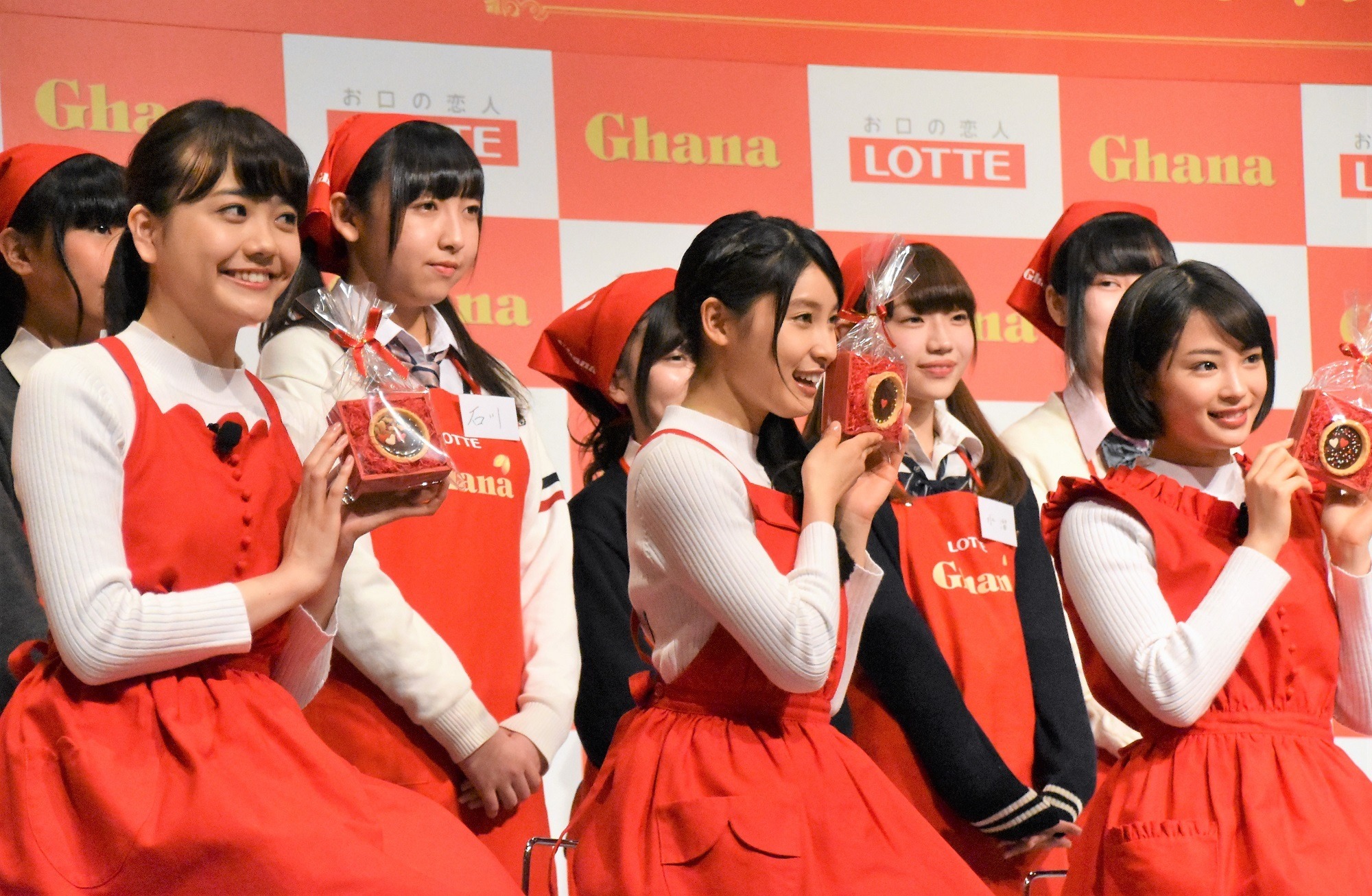 男子高校生 広瀬すず 土屋太鳳 松井愛莉からのチョコにガッツポーズ 16枚目の写真 画像 Rbb Today 男子高校生 広瀬すず 土屋太鳳 松井愛莉からのチョコにガッツポーズ 16枚目の写真 画像 Rbb Today