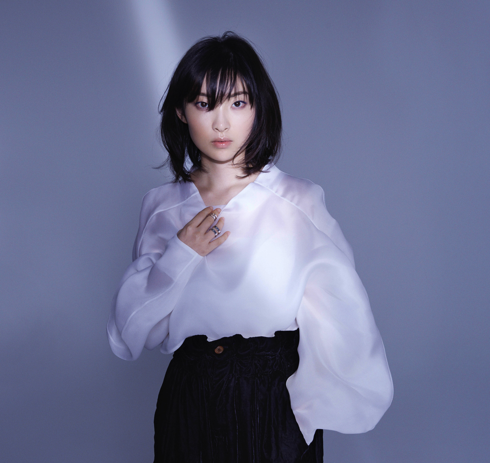 家入レオのニューシングル発売記念イベントに川口春奈がサプライズ登場 9枚目の写真 画像 Rbb Today