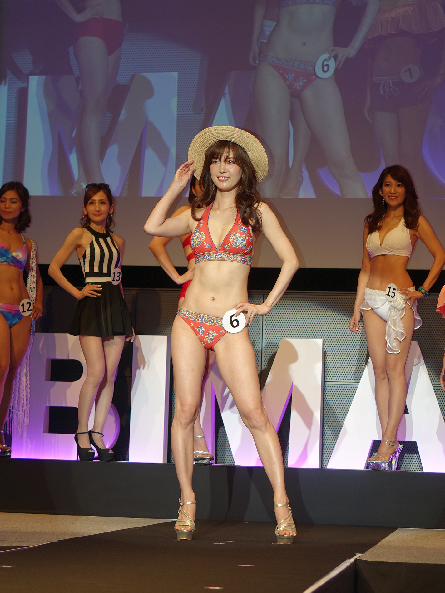 美魔女18名が水着で登場 スタイルの良さに会場からため息も 15枚目の写真 画像 Rbb Today 美魔女18名が水着で登場 スタイルの良さに会場からため息も 15枚目の写真 画像 Rbb Today
