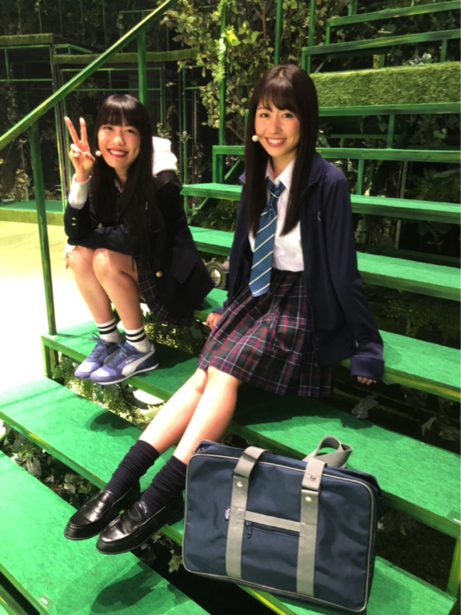 ももクロ佐々木彩夏と高城れにの制服2ショット姿に まだ制服いけるで の声 2枚目の写真 画像 Rbb Today ももクロ佐々木彩夏と高城れにの制服2ショット姿に まだ制服いけるで の声 2枚目の写真 画像 Rbb Today