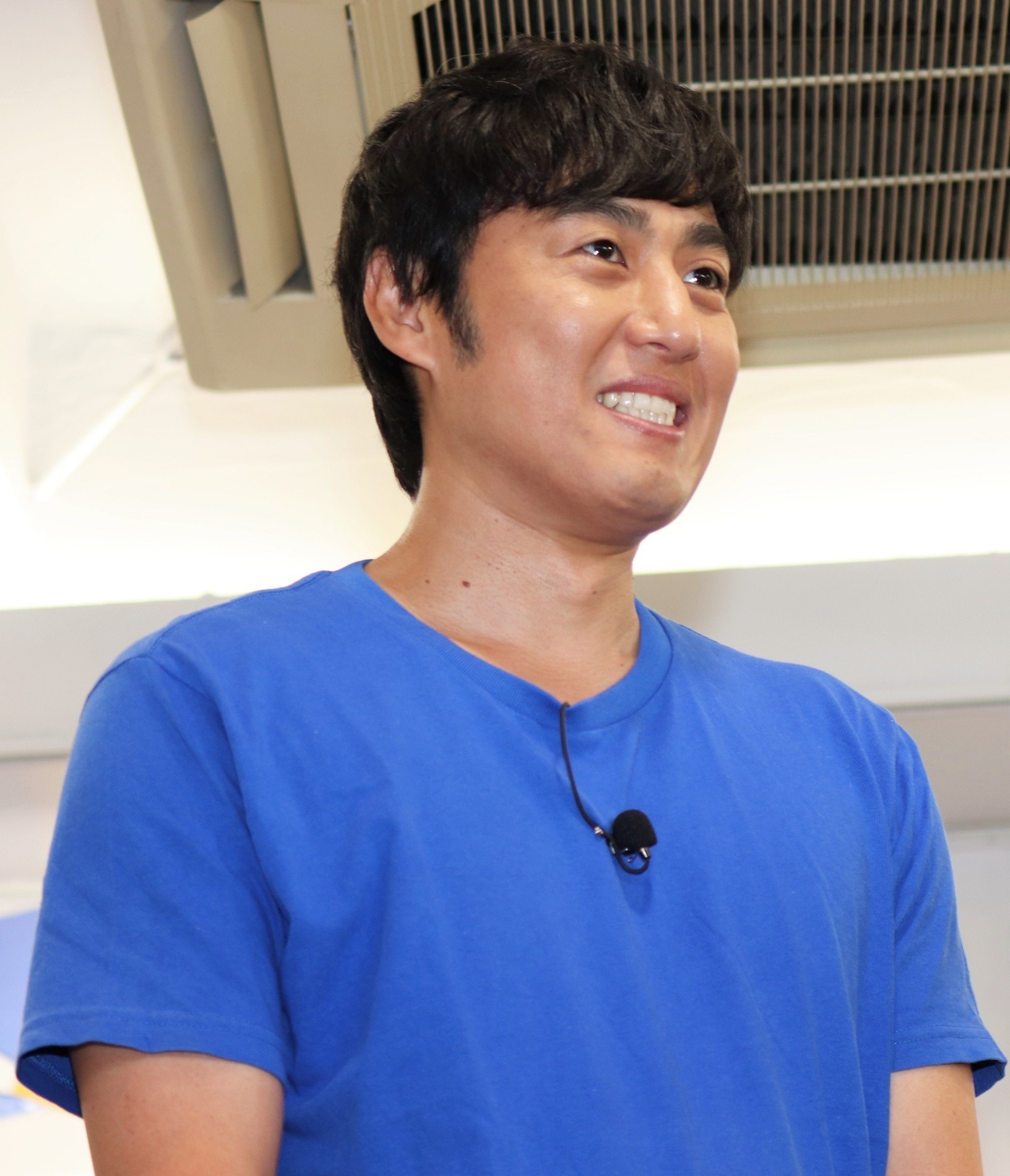 ロバート秋山 仲里依紗に裏dvdをプレゼント ご主人にお渡しください 4枚目の写真 画像 Rbb Today