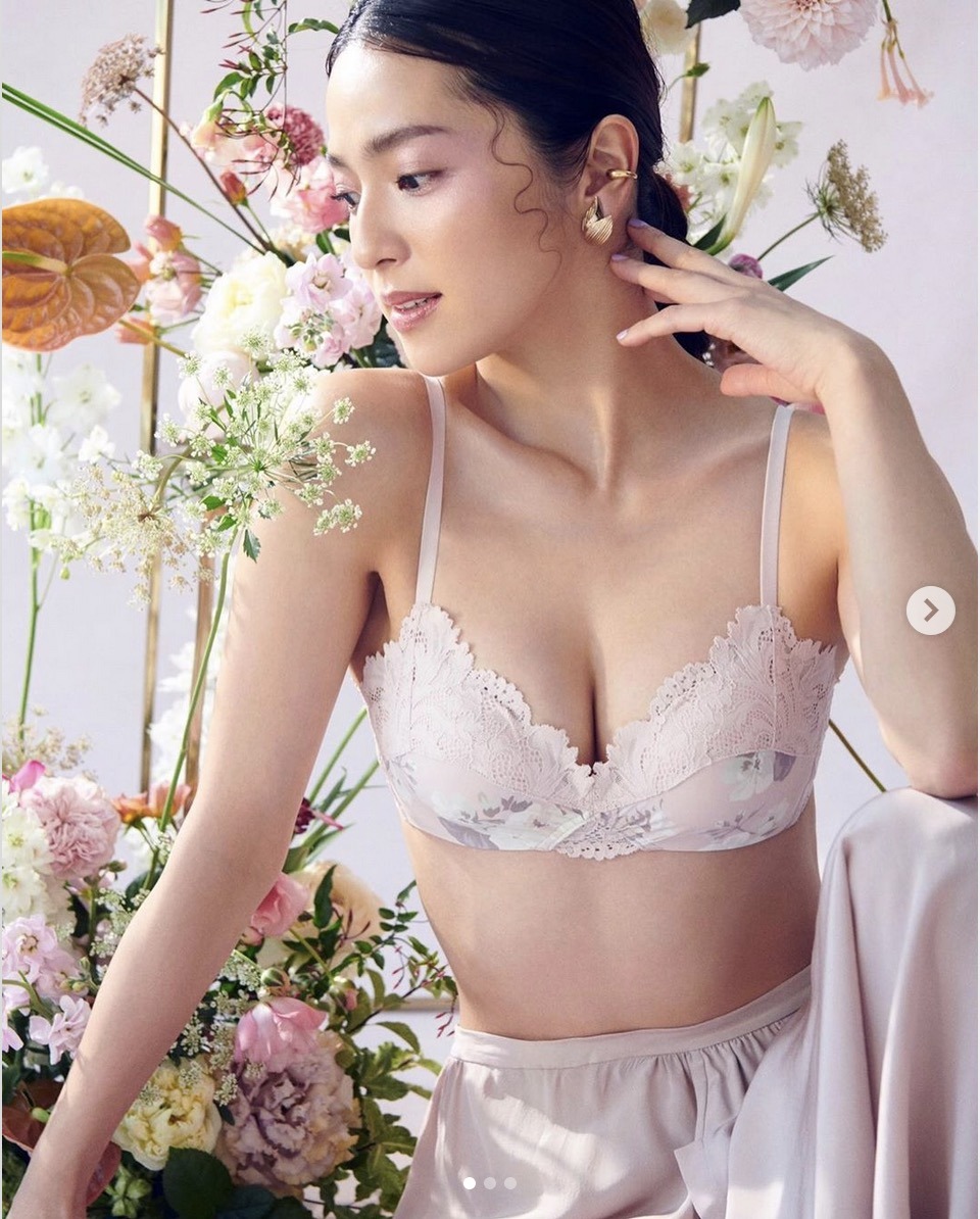 中村アンがランジェリー姿を公開 健康的なボディにファン反響 1枚目の写真 画像 Rbb Today