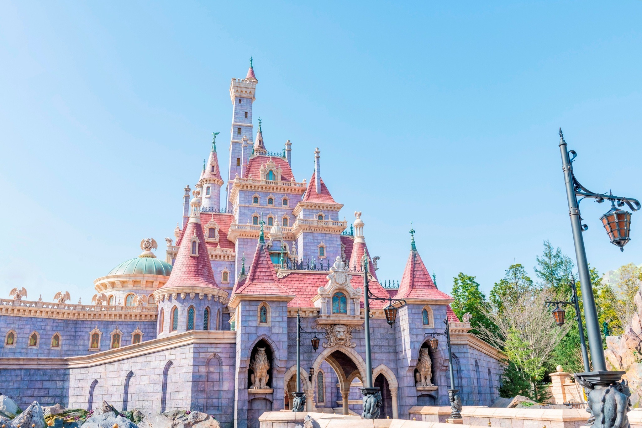 東京ディズニーランド大規模開発エリアがオープン 美女と野獣 の大型アトラクションも 1枚目の写真 画像 Rbb Today