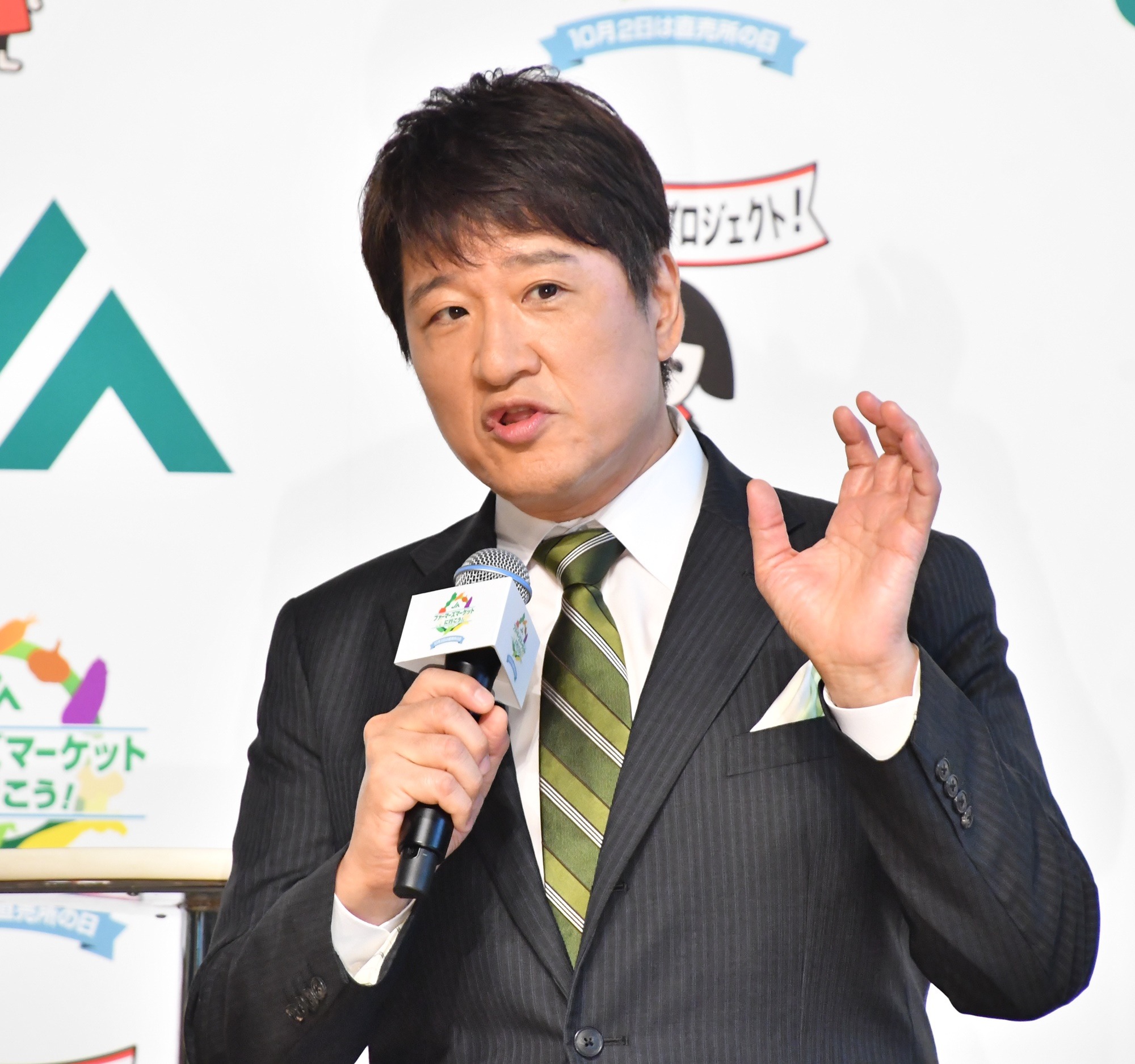 仲間由紀恵 イベントで母親の顔を垣間見せる 子どもたちに飲ませてみたい 3枚目の写真 画像 Rbb Today 仲間由紀恵 イベントで母親の顔を垣間見せる 子どもたちに飲ませてみたい 3枚目の写真 画像 Rbb Today