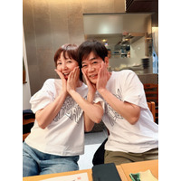 渡辺満里奈、夫・名倉潤と偶然ペアルック！仲良し2ショットに反響