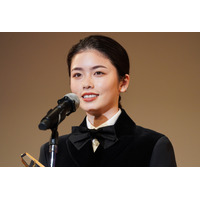 「週刊文春」、小芝風花＆小関裕太の熱愛スクープ！祝福の声と「よかった」安堵の声上がったワケ