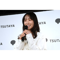 櫻坂46初代キャプテン・菅井友香、デビュー10周年を報告「心から感謝しております」