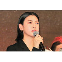 背中のタトゥー公表の三吉彩花、反響に驚き「すべてを皆さんに共有するのは難しい」