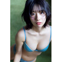 レズビアン公表のグラドル・髙峰じゅりが妖艶さ放つグラビア披露！