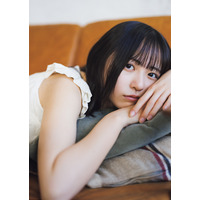 日向坂46・正源司陽子、可愛い系からトラッドな大人スタイルまでグラビア披露
