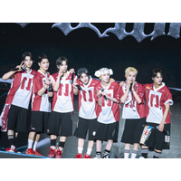 “次世代パフォーマンスグループ”NEXZ、初アリーナツアー東京公演で2万人熱狂！日本新曲も初披露