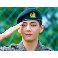 BTS・V、軍同期の“兵役エピソード動画”めぐる否定的な意見に直接コメント「気にしないで」