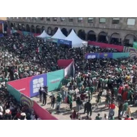 もはや暴動、圧死寸前の大混乱…韓国との首位決戦を前にメキシコファンが柵突破、警察出動の事態に【北中米W杯】
