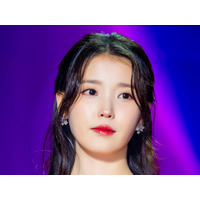 主演作関連で涙の謝罪、政治的問題で飛び火、破局…IU、本厄と思われるほど災難続きの2026年