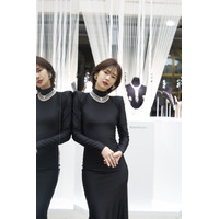 北川景子・神宮寺勇太・渡辺謙らドレススタイルで登場！ミキモトの新作ハイジュエリーをパリで発表