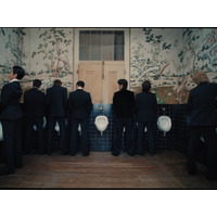 BTSの“トイレミーティング”の真相が明らかに　アメリカで話題呼んだゴシップ風広告の正体