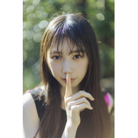 乃木坂46・矢田萌華、ノースリーブワンピやミニスカ姿披露！美少女すぎるグラビアカット公開