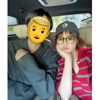 鈴木奈々アップの社長写真にネット「吉田栄作かと思った」「イケメン」と話題