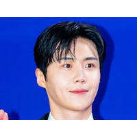 顔をいじりすぎ？俳優キム・ソンホ、近況写真にファンから不満の声「加工は適度に…」
