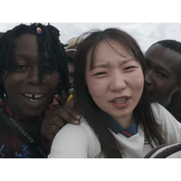 複数の黒人男性に体をまさぐられてキスもされ…「本当に最悪」韓国人女性ユーチューバーの動画が話題
