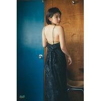 バスケ女子・すみぽん、1st写真集『offcourt』アザーカット第3弾「黒を纏うすみぽん」を公開