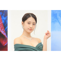 澄田綾乃、初の写真展を開催！想像を掻き立てる作品を多数展示