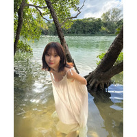 田中美久、谷間ちら見せワンピから大胆ビキニへ！ 2つの“みくりん”楽しめるオフショ投稿