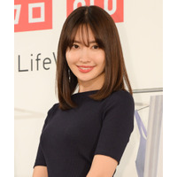小嶋陽菜、雑誌のオフショ動画が“女神級”の可愛さ！ お尻ギリギリのミニスカ姿も…