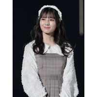 日向坂46・小坂菜緒、シブツタの“サイン書き”動画に反響「メメメメガネこしゃだ！！！」