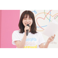 長濱ねる、写真集発売記念インスタライブを今夜生配信！ 限定特典「折り目なしB3ポスター」も