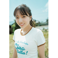 乃木坂46 6期生・海辺朱莉、海辺の古民家でロンググラビア！