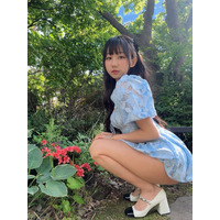 「なんて美しい太もも」ピョ・ウンジ、“しゃがみ美脚”が映えるポーズで夏コミ参加を報告！