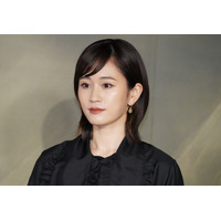 AKB48・前田敦子、板野友美らが合同お誕生日会！「毎年この日を過ごせるのが本当に幸せ」