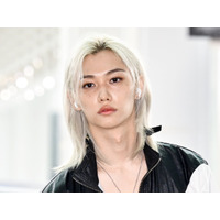 「息ができない…」Stray Kids・フィリックス、“爆イケビジュ”で別人級のカリスマ発揮！【PHOTO】