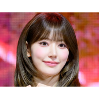 LE SSERAFIM・宮脇咲良、“黒髪ロング”で雰囲気一変！イメチェンSHOTに反響殺到「やばいです」【PHOTO】