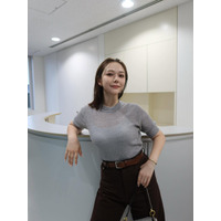 ラインもくっきり！村重杏奈、“なんでもない日の私服”に絶賛の声