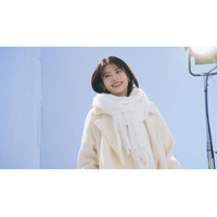出口夏希、「メルティーキッス」イメージキャラクターに就任！ホワイトコーデで冬の透明感を表現