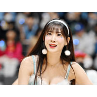 “美太もも”を大胆に丸見せ…韓国プロ野球チア、超ミニ短パンのプライベートSHOTで視線強奪【PHOTO】