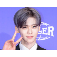 「顔と身体のギャップが…」NCT・ジェミン、タンクトップからのぞくムキムキ筋肉に視線集中【PHOTO】