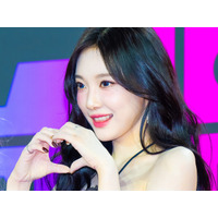 NHK紅白歌合戦の議論も気にせず？「キノコ雲」投稿のaespa・ニンニン、“何も着てないような”大胆衣装で悩殺【PHOTO】