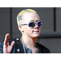 衝撃ヘアにどよめき…TREASURE・ヒョンソク、“YG愛”全開の坊主姿に反響続々「発想が天才」【PHOTO】