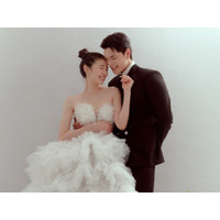 『ペントハウス』女優を双子の姉に持つ韓国モデル、同僚モデルとゴールイン！「結婚という形で結ばれた」