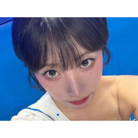 胸元ギリギリ＆大胆肌見せ…大谷翔平も目撃した韓国チアガール、“振れ幅”全開SHOT公開